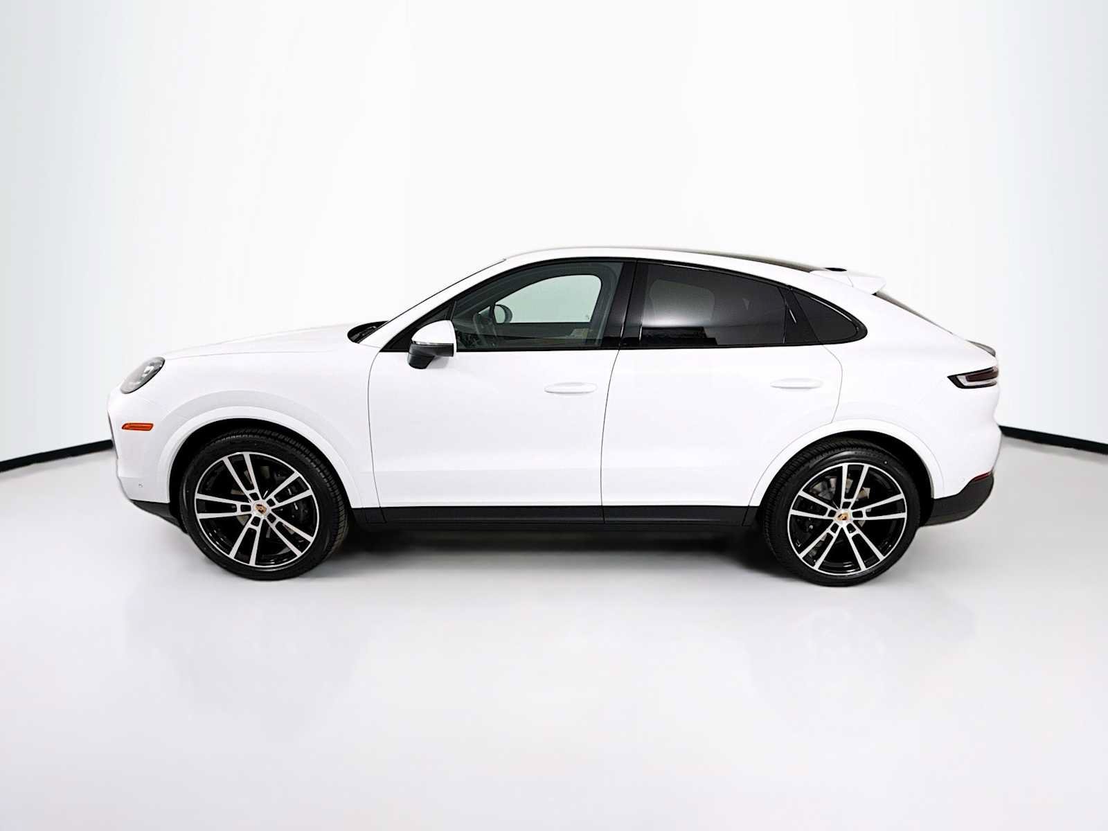 New 2026 Porsche Cayenne Coupe AWD/4WD image 2
