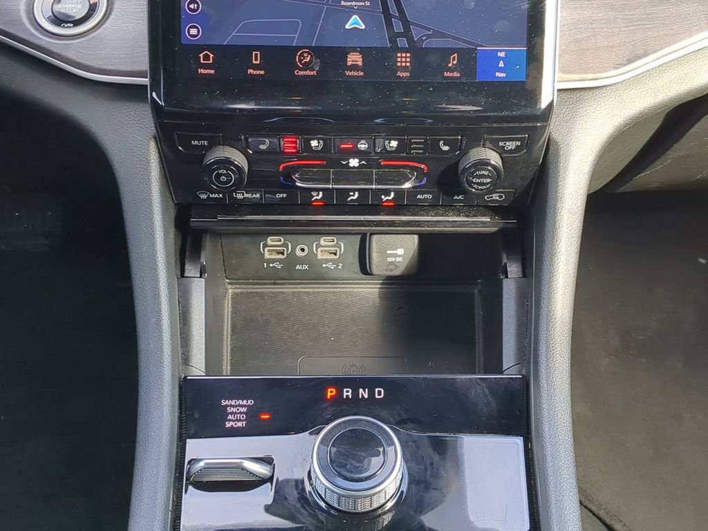 Used 2024 Jeep Grand Cherokee L Limited w/ Luxury Tech Group II image 23