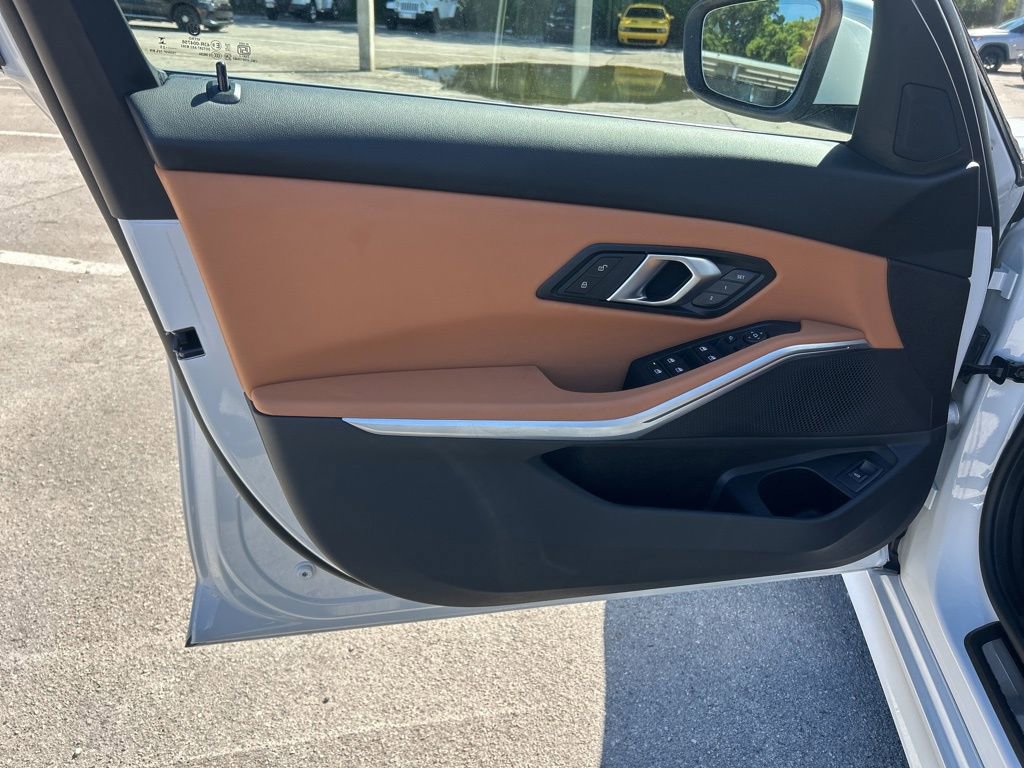 Used 2025 BMW 330i xDrive Sedan image 36