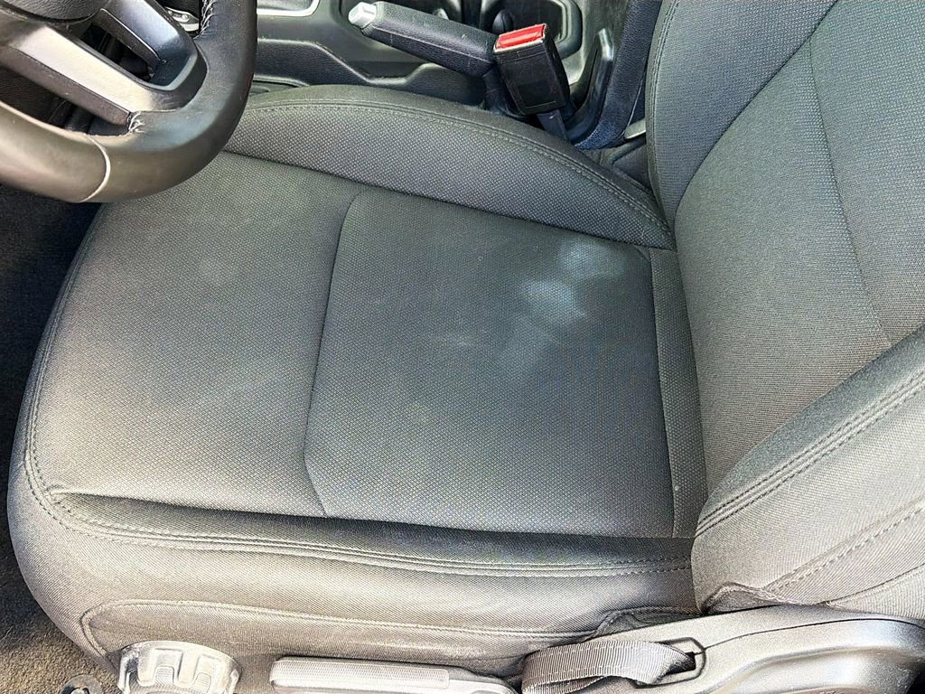 Used 2021 Jeep Wrangler Unlimited Sport image 18