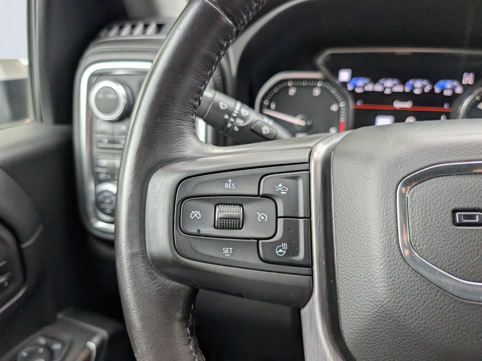 Used 2020 GMC Sierra 3500 Denali w/ Technology Package AWD/4WD image 23