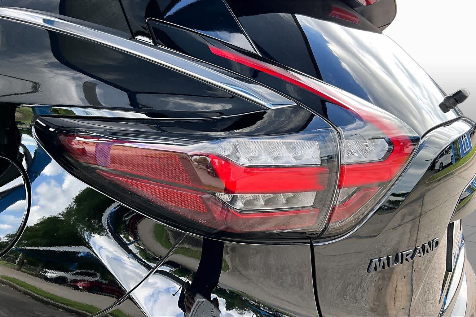 Used 2023 Nissan Murano SV w/ SV Midnight Edition Package FWD image 29