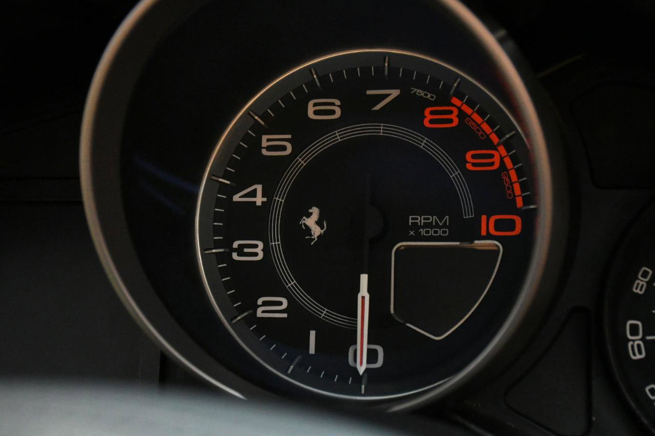 Used 2014 Ferrari California RWD image 32