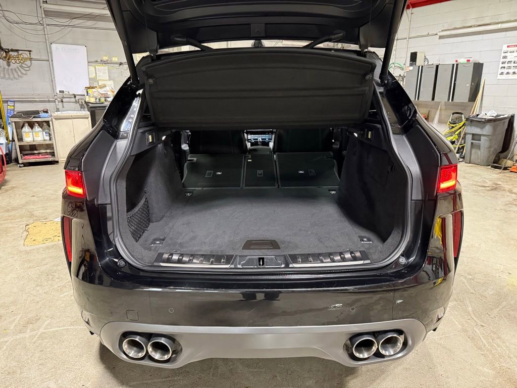 Used 2020 Jaguar F-PACE SVR AWD/4WD image 32