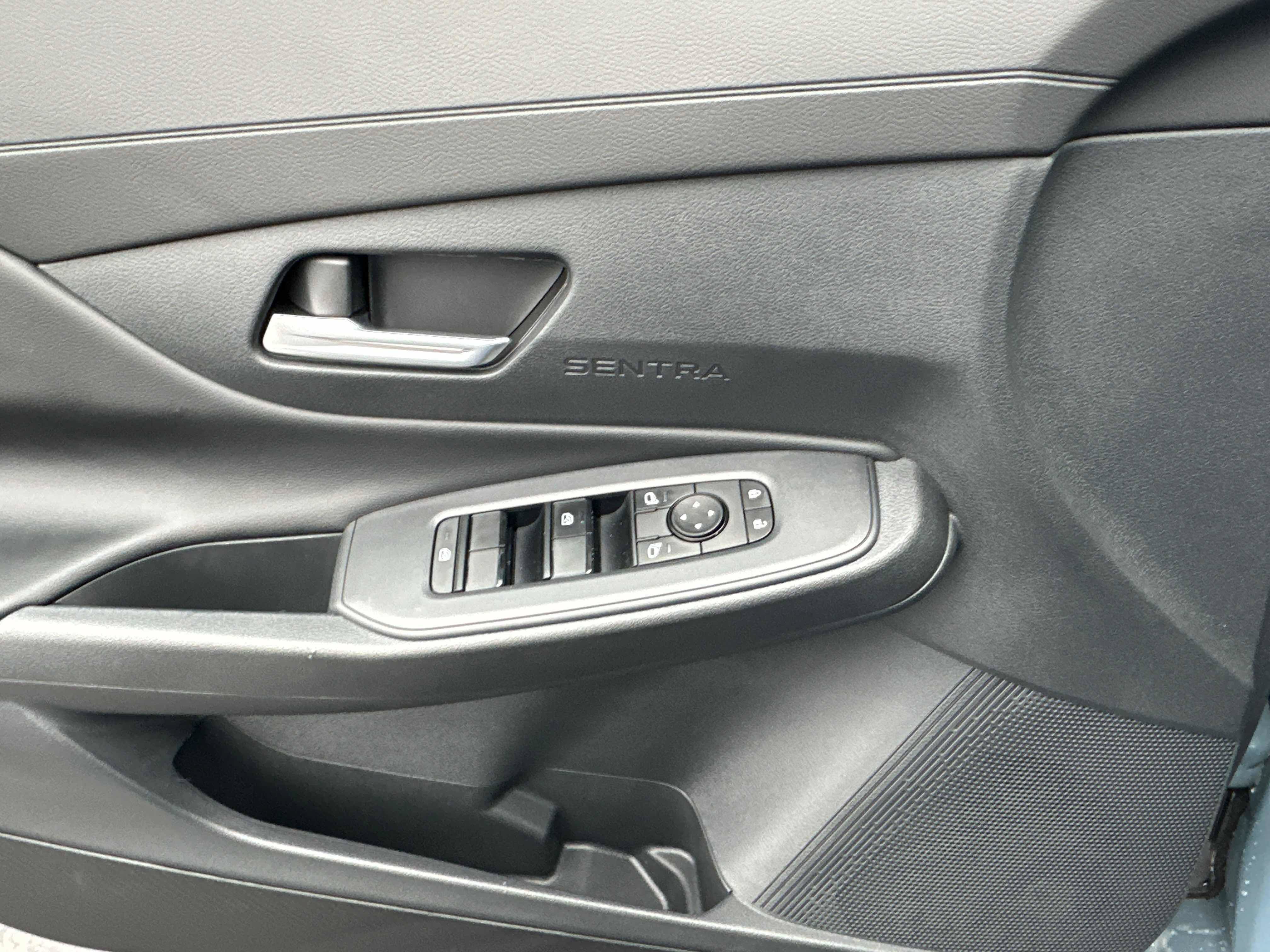 New 2026 Nissan Sentra SV w/ SV Convenience Package FWD image 16