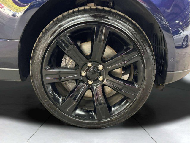 Used 2019 Land Rover Range Rover HSE image 22