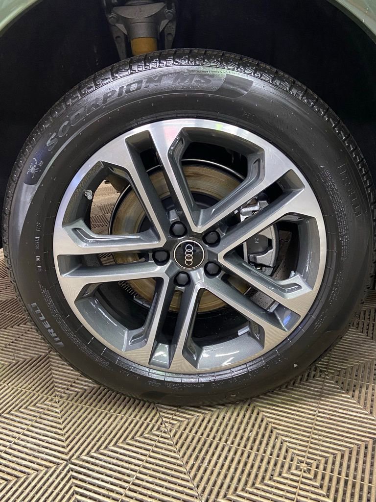 New 2025 Audi Q5 Premium Plus image 9