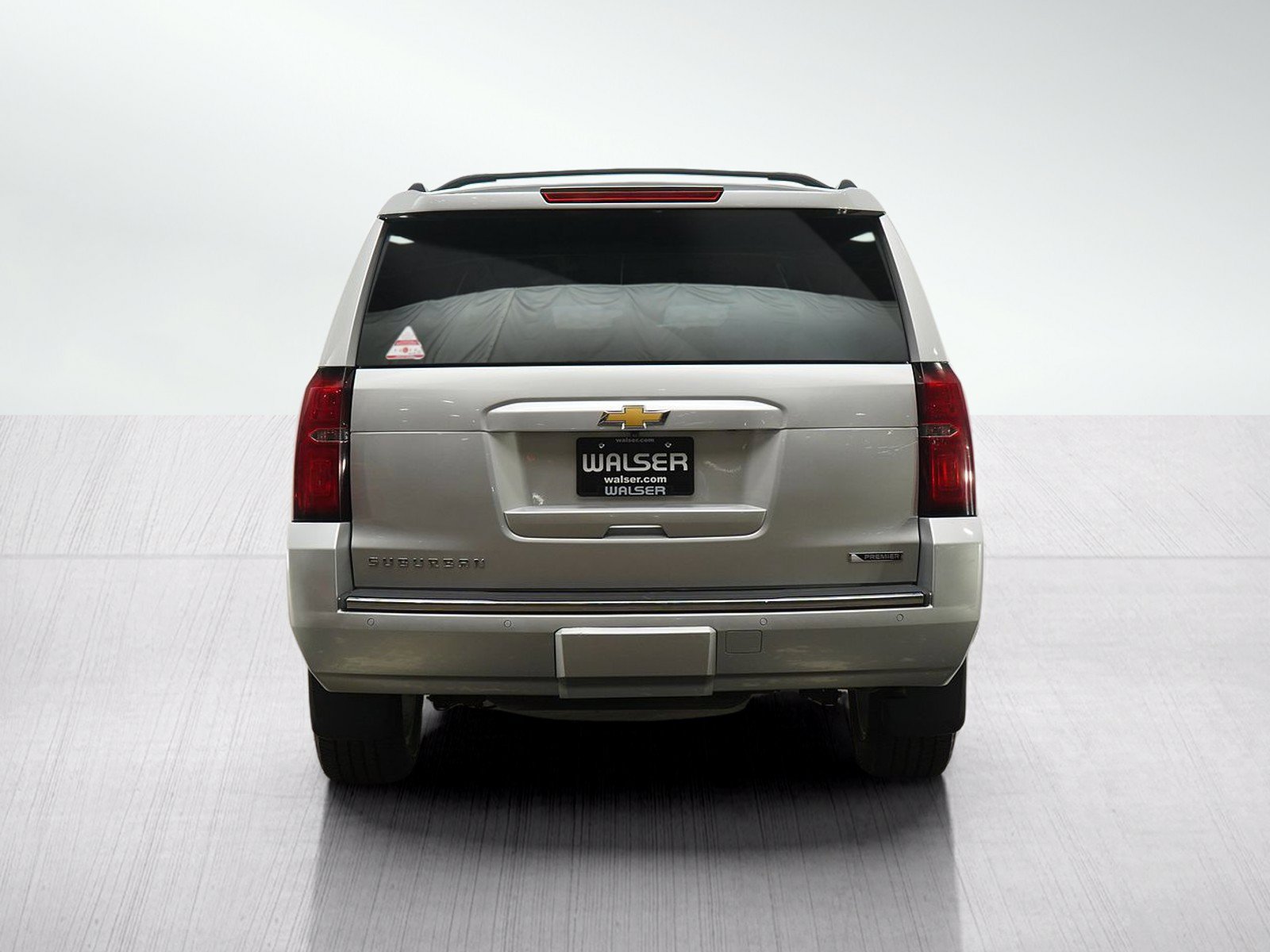 Used 2018 Chevrolet Suburban Premier AWD/4WD image 4