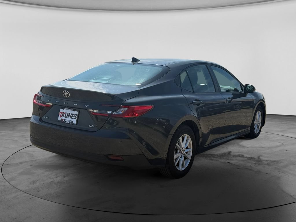 Used 2025 Toyota Camry LE FWD image 9