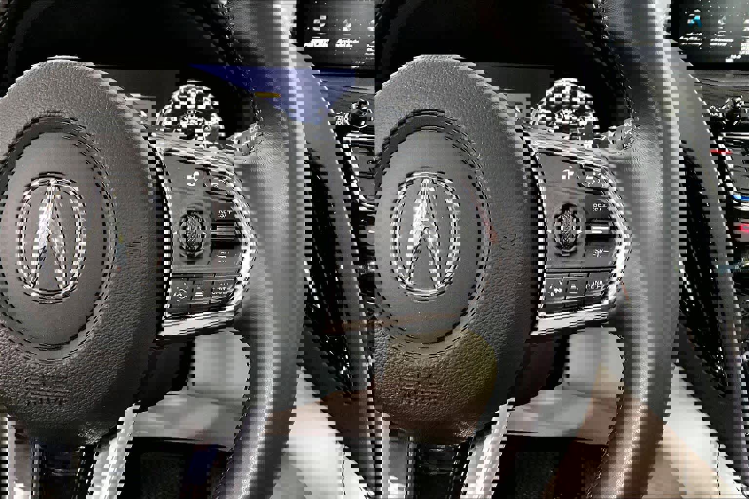 Used 2025 Acura RDX SH-AWD w/ Technology Package image 25