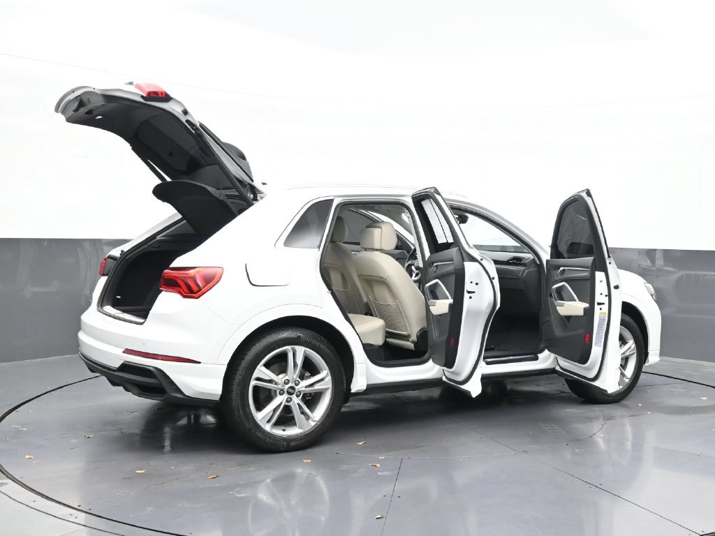 Used 2023 Audi Q3 2.0T Premium AWD/4WD image 31