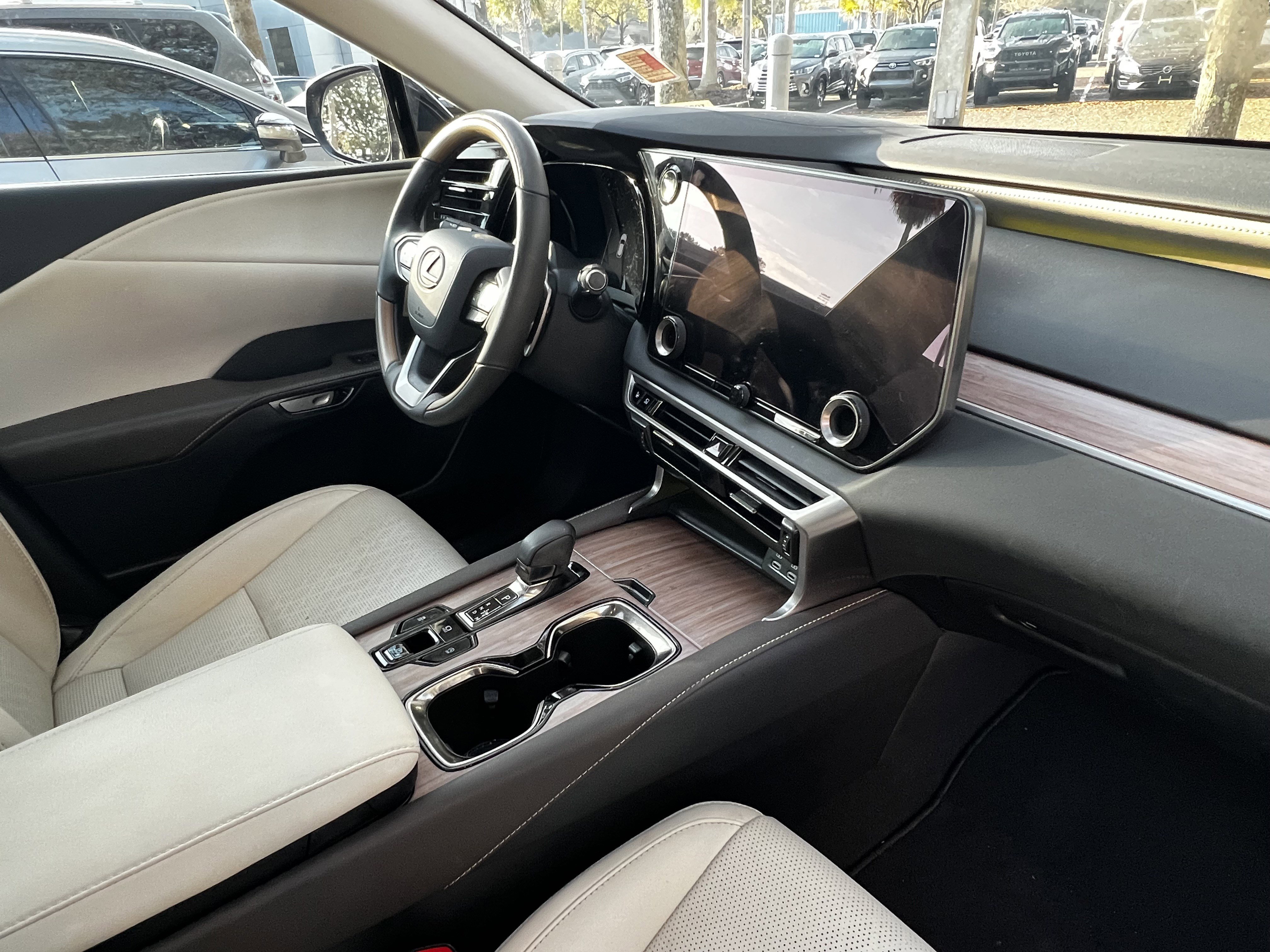 Used 2025 Lexus RX 350 Premium Plus image 47