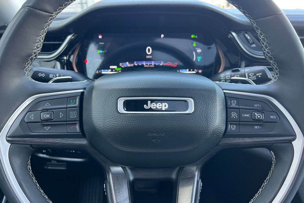 Used 2024 Jeep Grand Cherokee Limited 4xe image 24