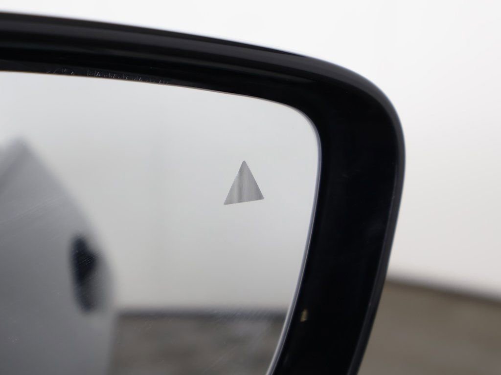 Used 2023 BMW 440i xDrive Convertible w/ Premium Package image 38