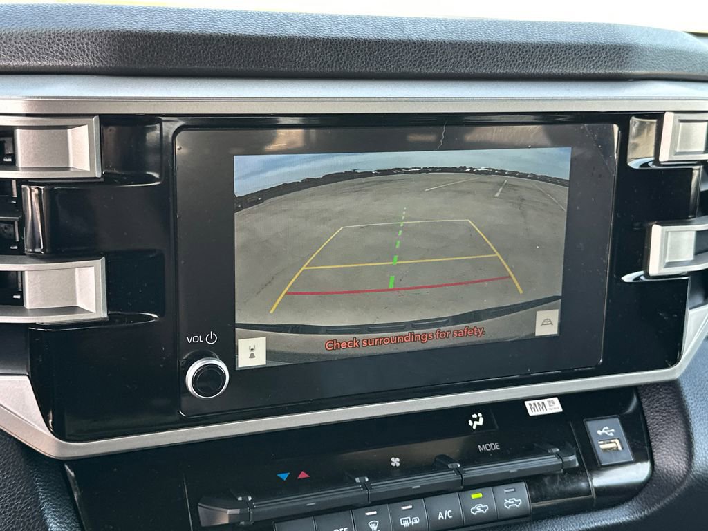 Used 2025 Toyota Tundra SR5 AWD/4WD image 24