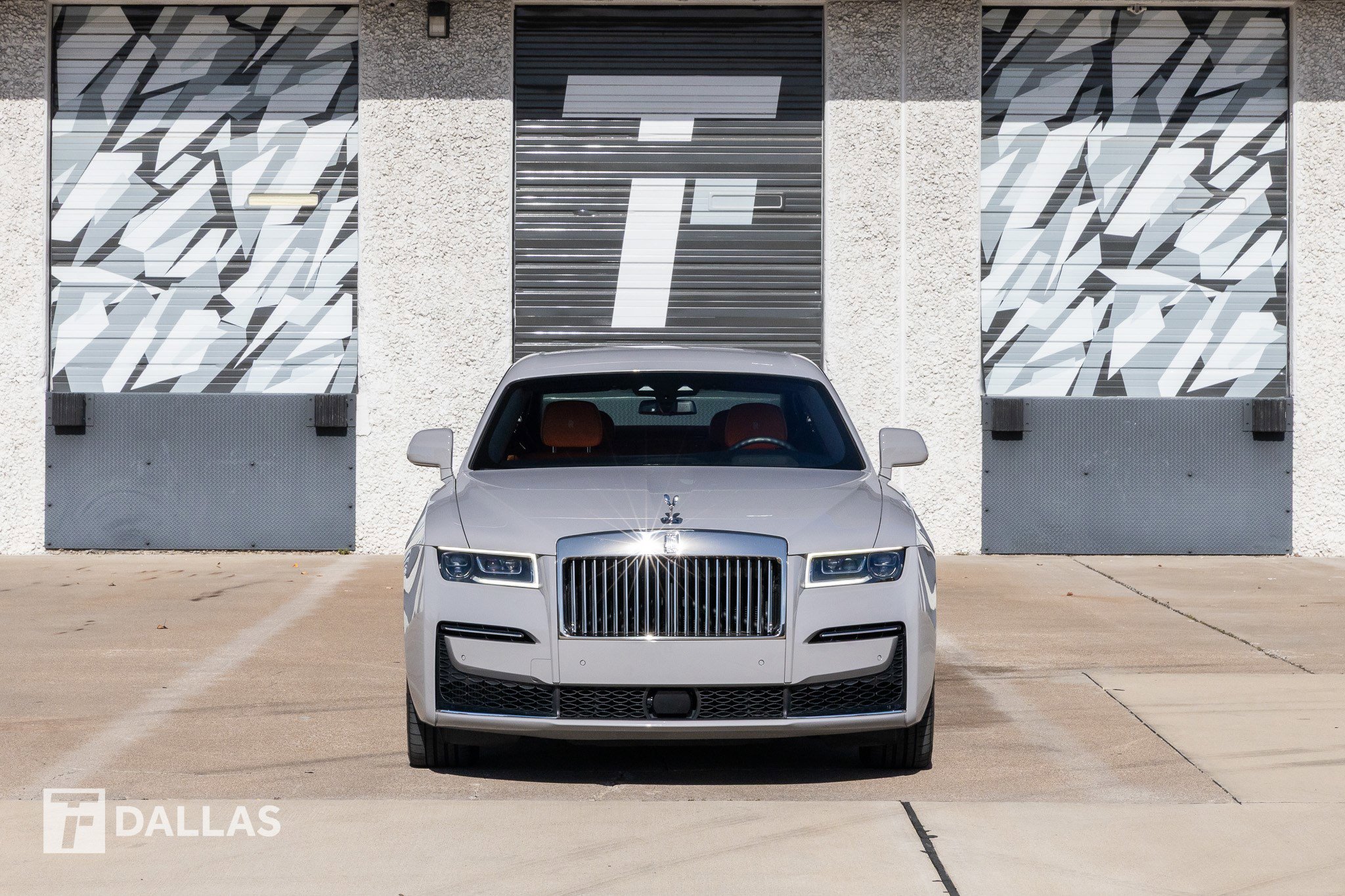 Used 2024 Rolls-Royce Ghost image 3