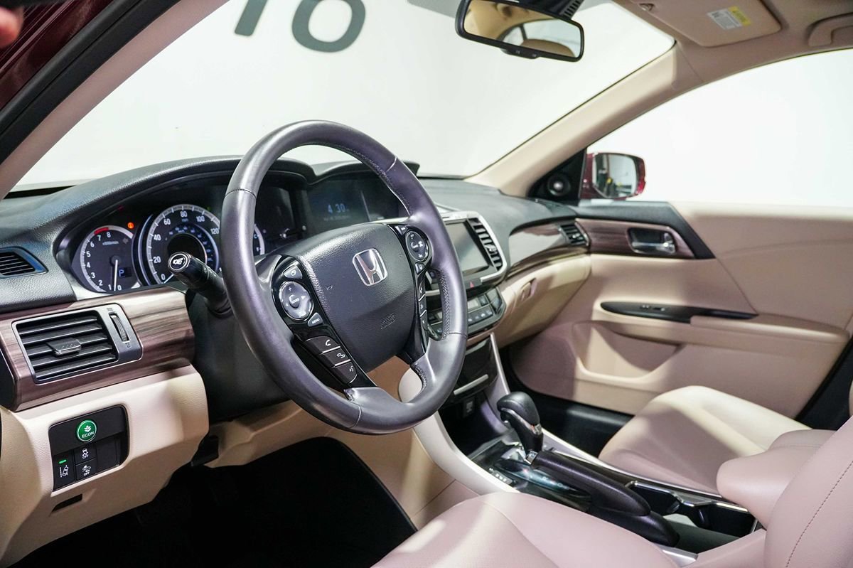 Used 2017 Honda Accord EX-L image 10