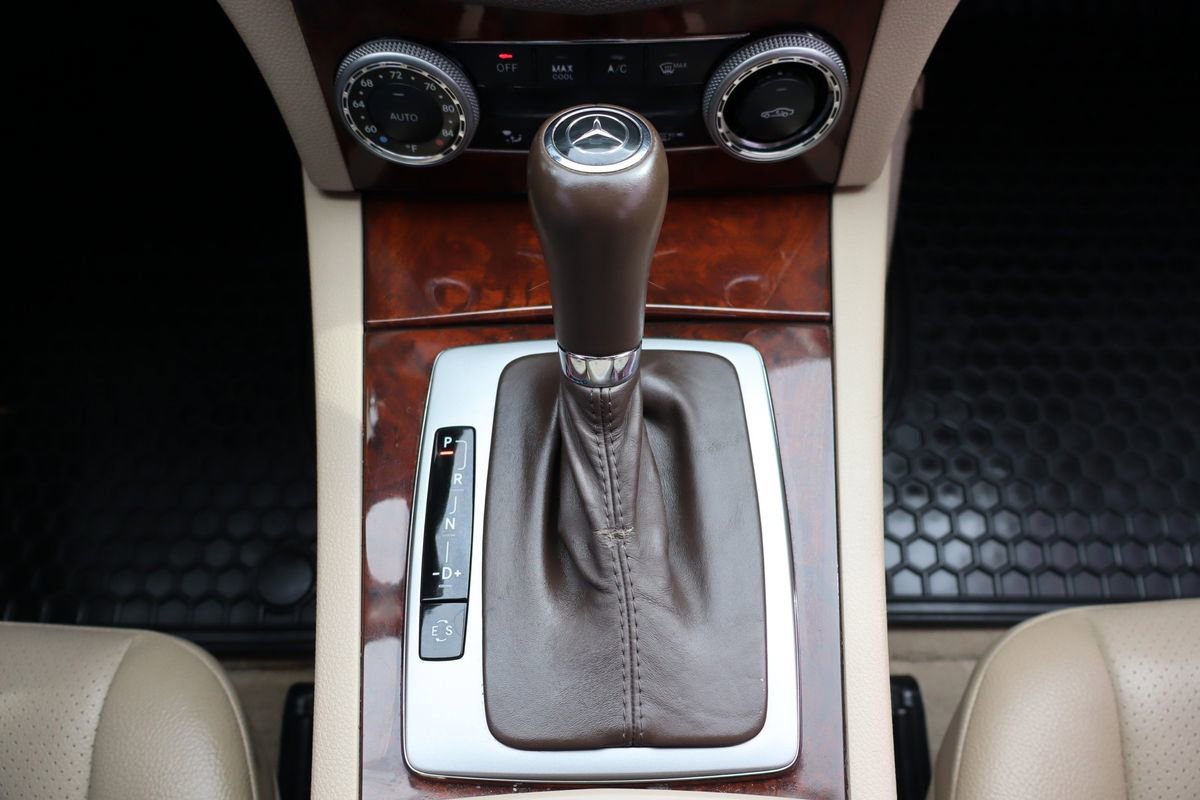 Used 2011 Mercedes-Benz C 300 4MATIC Sedan image 36