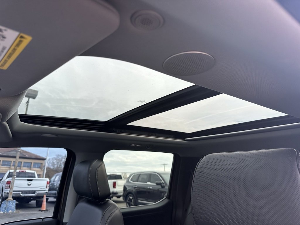 Used 2022 Ford F150 Lariat w/ Equipment Group 502A High image 8