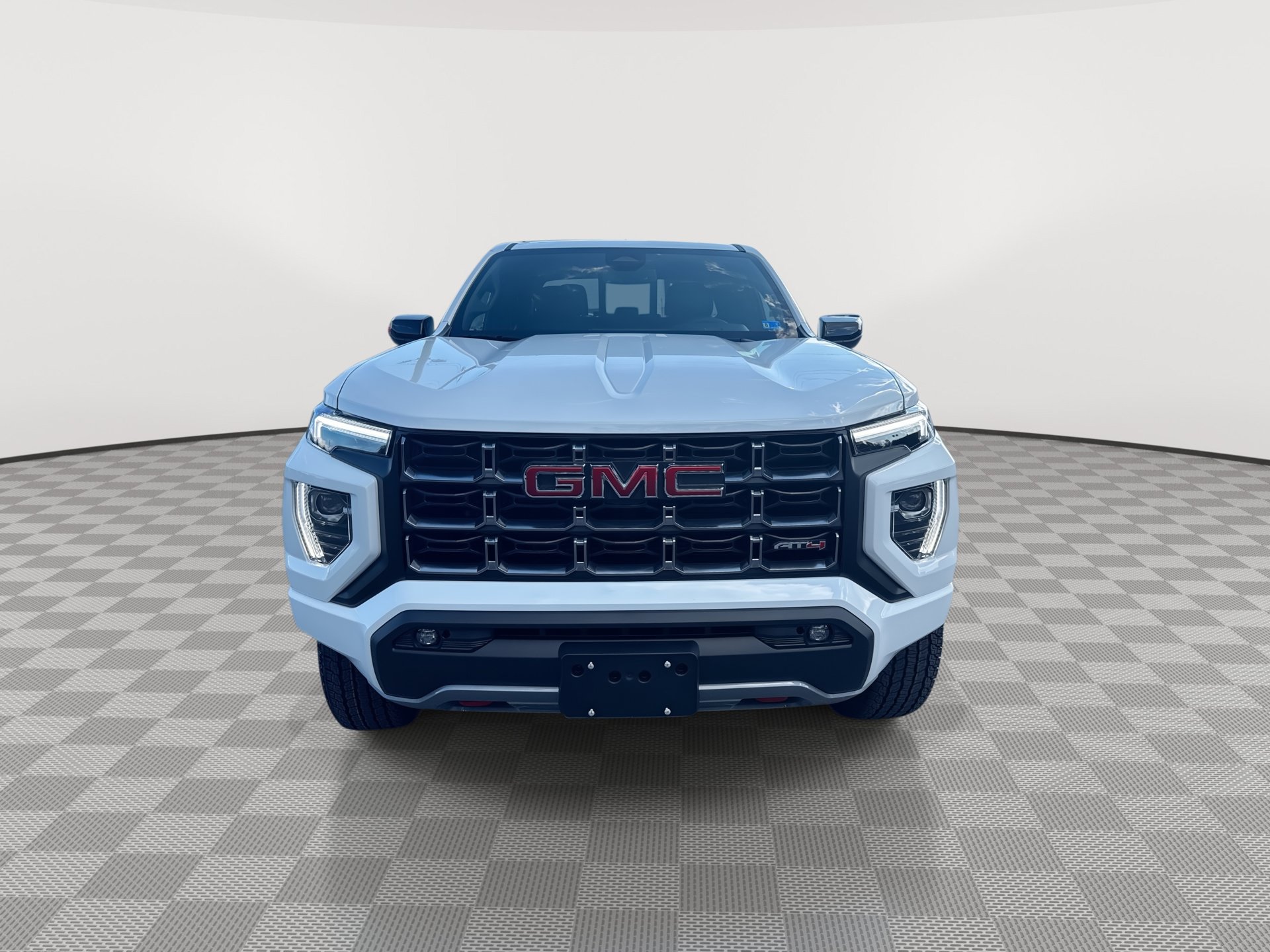 New 2026 GMC Canyon AT4 AWD/4WD image 3
