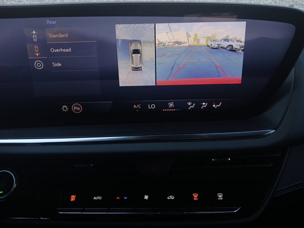 Used 2025 Buick Envision Preferred AWD/4WD image 9