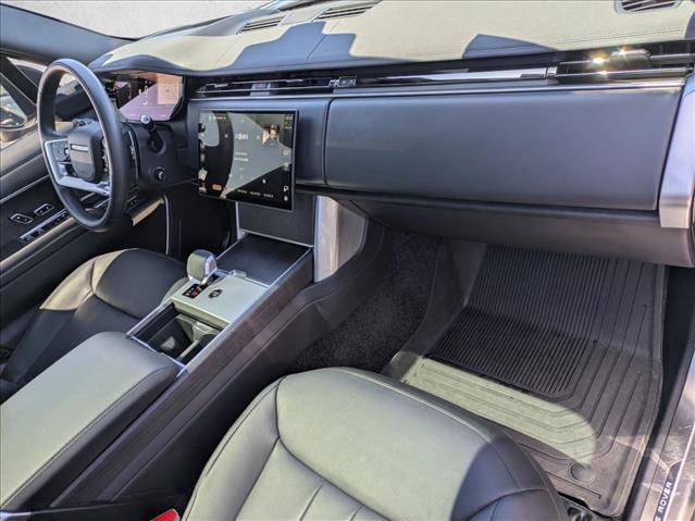 Certified 2025 Land Rover Range Rover SE AWD/4WD image 24