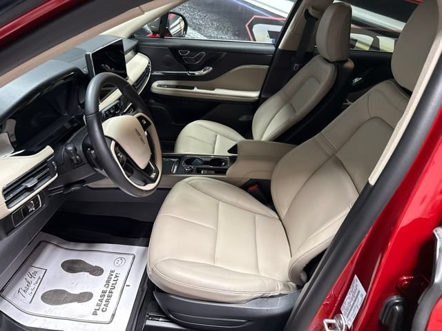 Used 2025 Lincoln Corsair AWD image 5