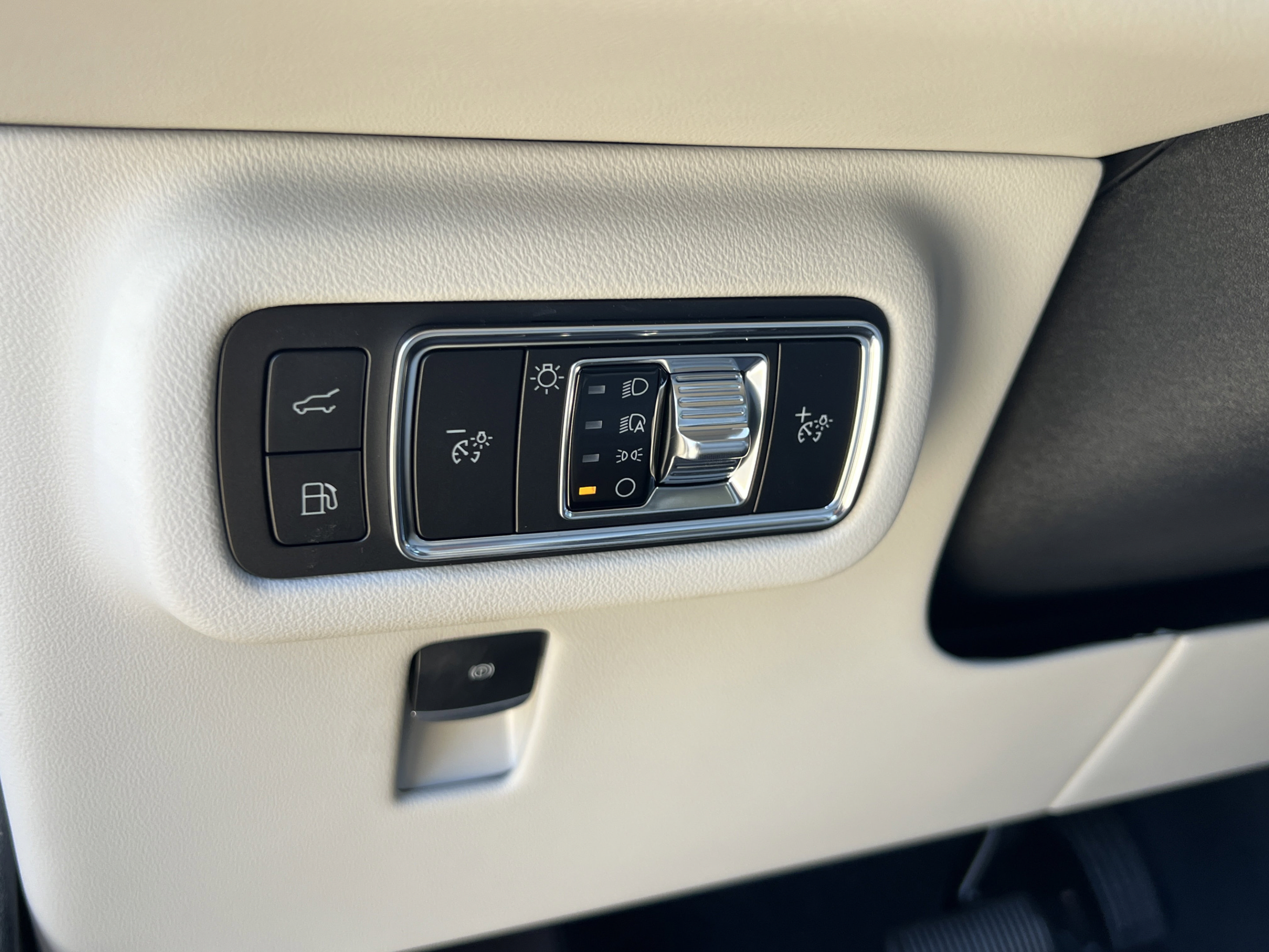New 2026 Lincoln Nautilus Reserve AWD/4WD image 13