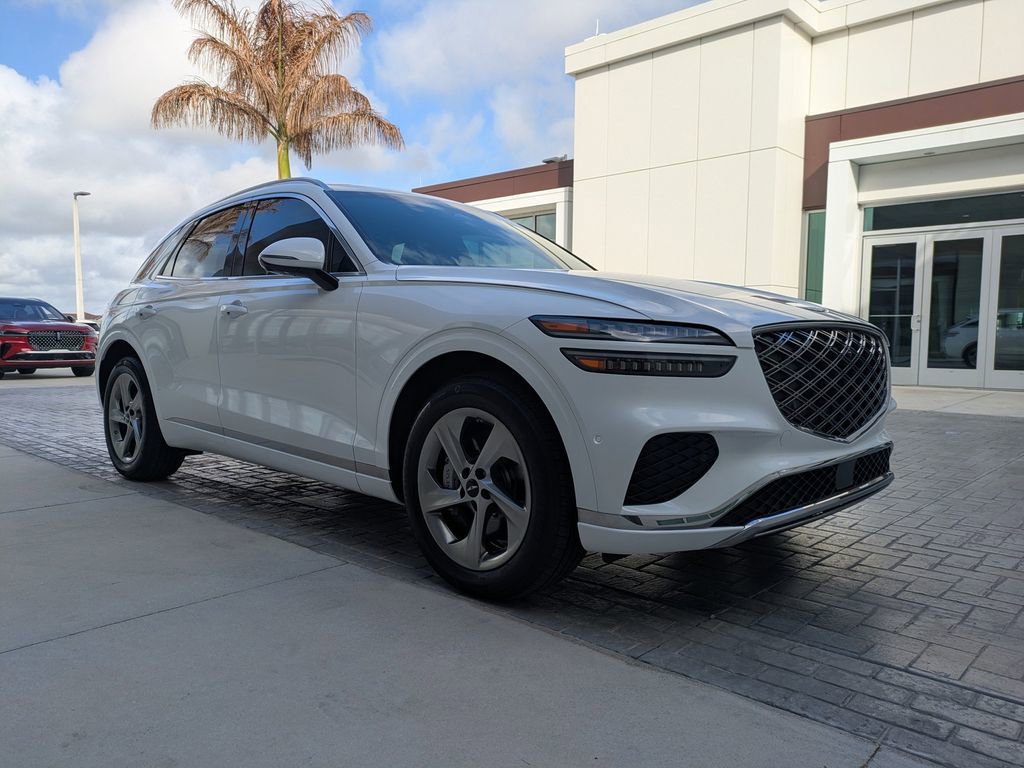 Used 2026 Genesis GV70 2.5T Advanced image 3