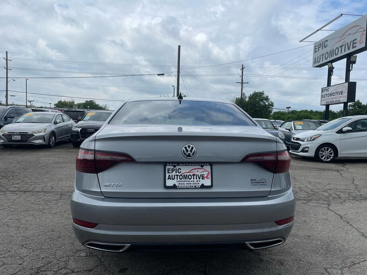 Used 2020 Volkswagen Jetta R-Line FWD image 6