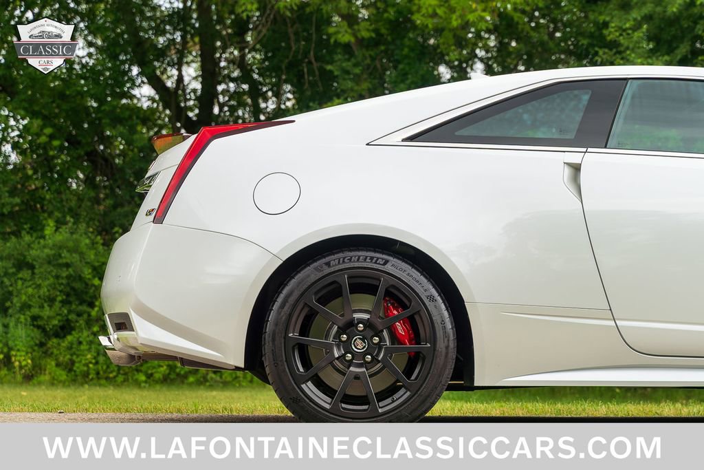 Used 2015 Cadillac CTS V RWD image 37