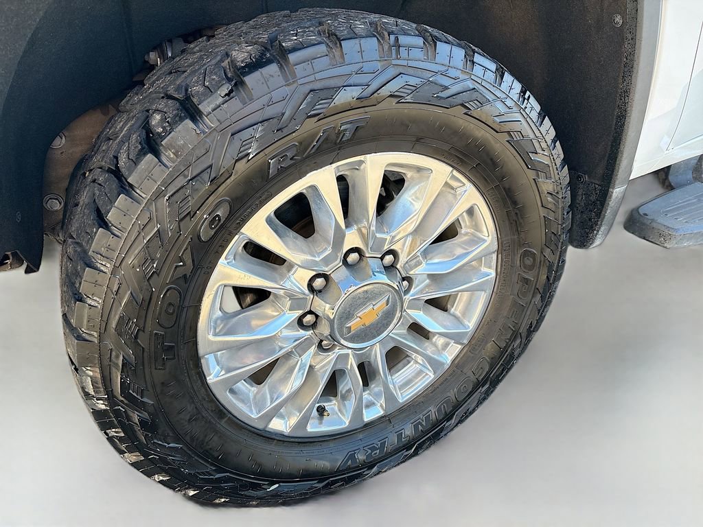 Used 2022 Chevrolet Silverado 2500 High Country image 31