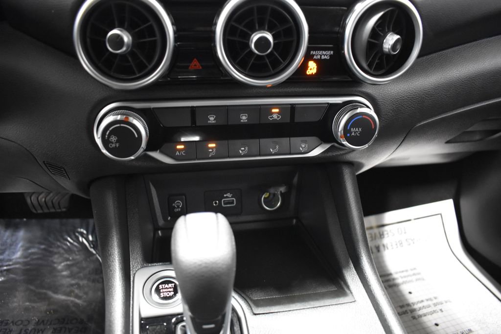 Used 2025 Nissan Sentra S image 18