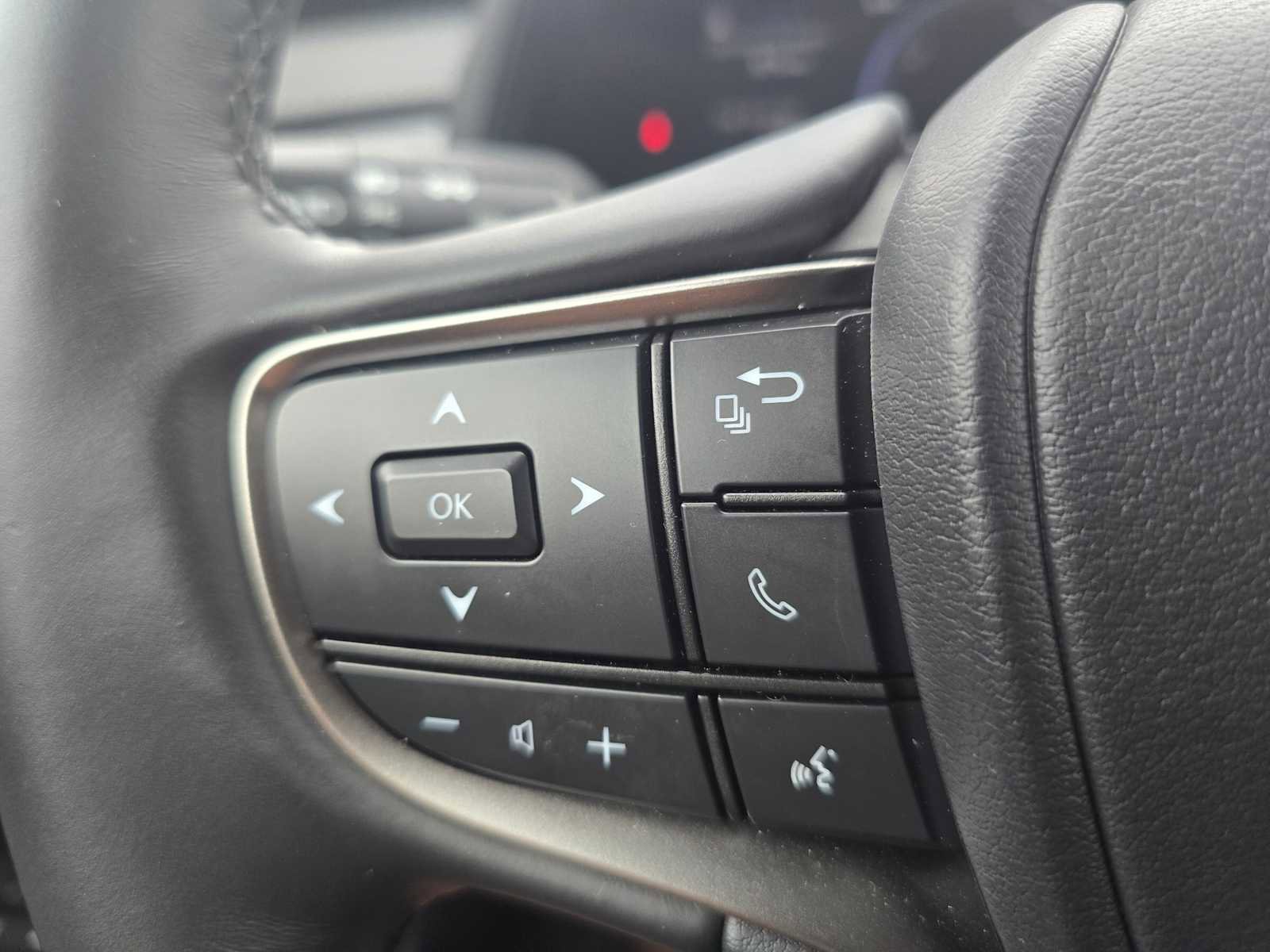 Certified 2025 Lexus UX 300h FWD w/ Accessory Package (Z2) image 33