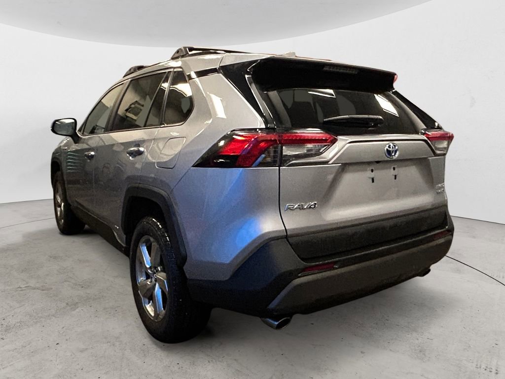 Used 2021 Toyota RAV4 Limited image 3