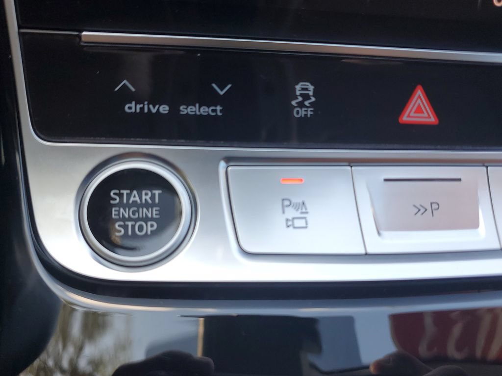 Certified 2023 Audi A8 L 3.0T w/ Comfort Plus Package AWD/4WD image 30