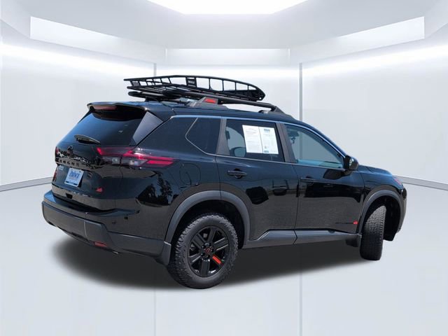 Used 2025 Nissan Rogue SV AWD/4WD image 6