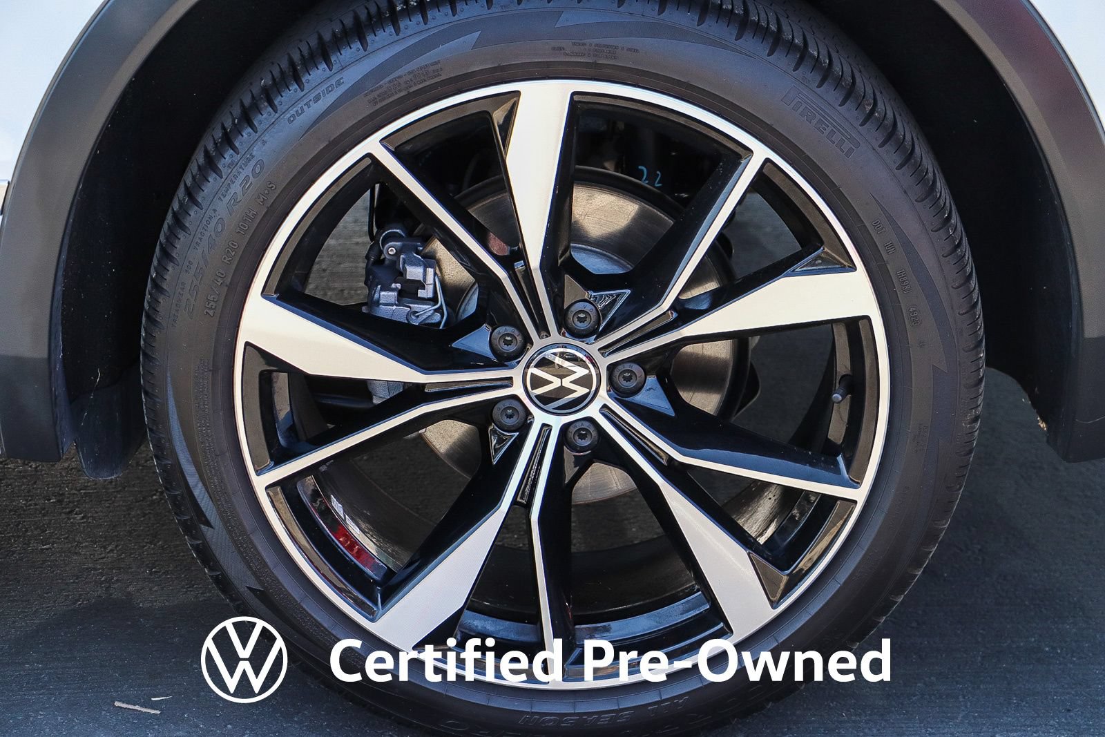 Used 2024 Volkswagen Tiguan SEL R-Line AWD/4WD image 13