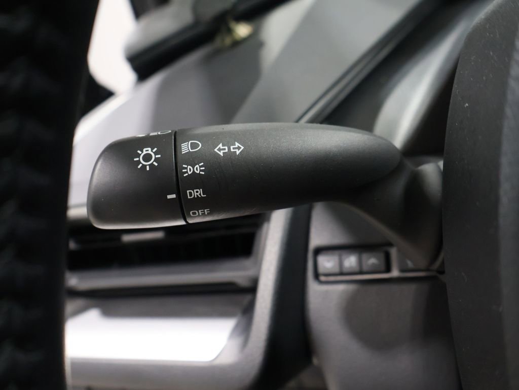 Used 2024 Toyota Prius LE image 37