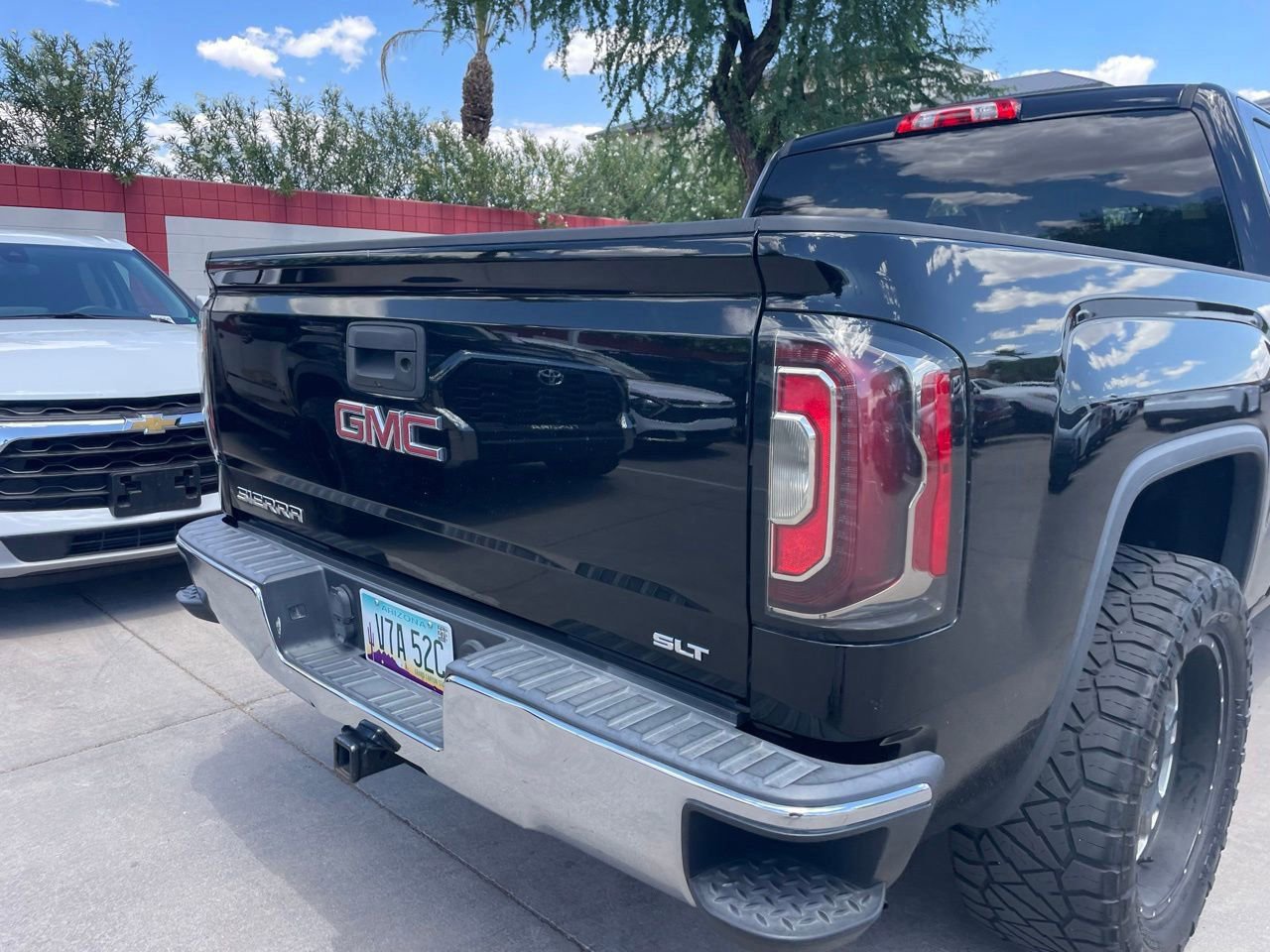 Used 2016 GMC Sierra 1500 SLT AWD/4WD image 4