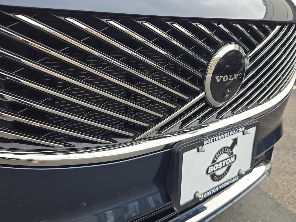 Certified 2026 Volvo XC90 B6 Plus AWD/4WD image 5