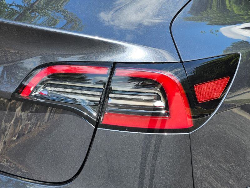 Used 2023 Tesla Model 3 Standard Range RWD image 29