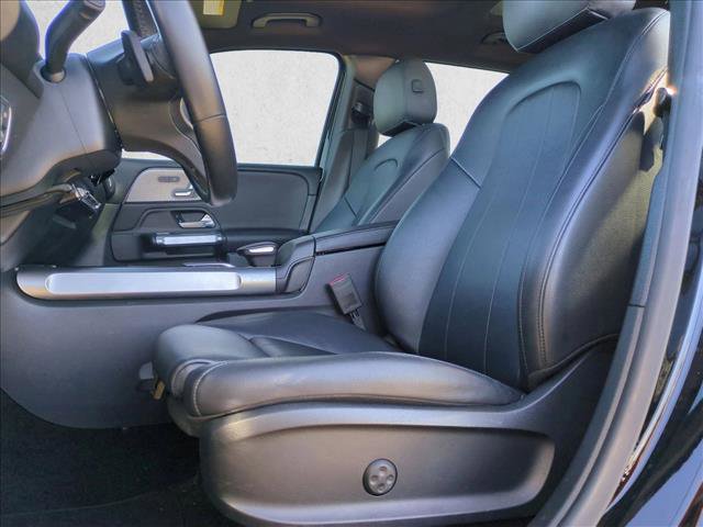 Used 2022 Mercedes-Benz GLB 250 image 15