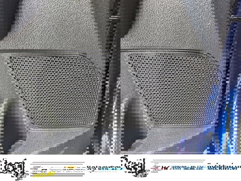 Used 2018 Kia Optima LX w/ 17" Alloy Wheels Package image 16