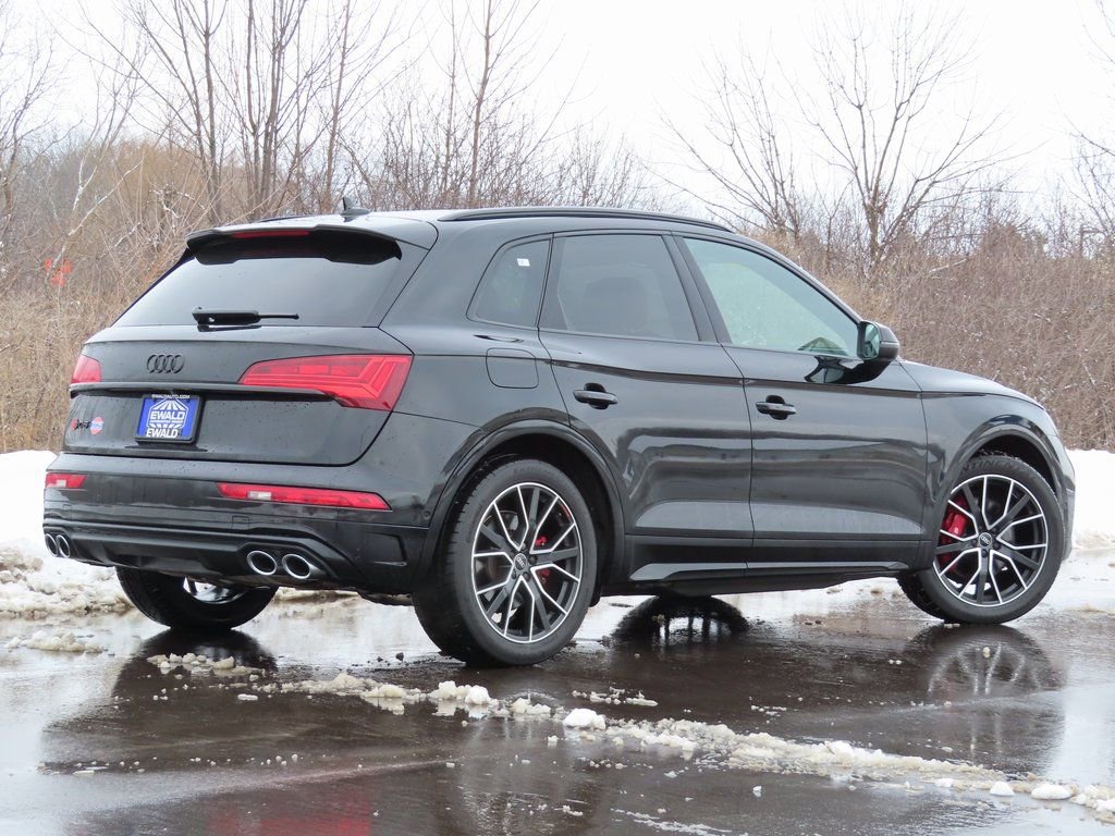 Used 2022 Audi SQ5 Prestige w/ Prestige Package image 3