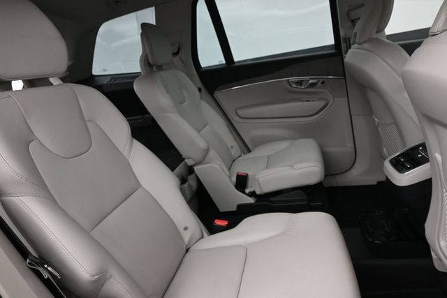 Used 2023 Volvo XC90 B6 Plus w/ Protection Package Premier AWD/4WD image 32