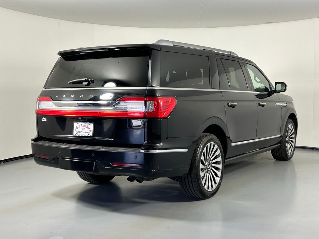 Used 2020 Lincoln Navigator L Reserve w/ Luxury Package AWD/4WD image 7