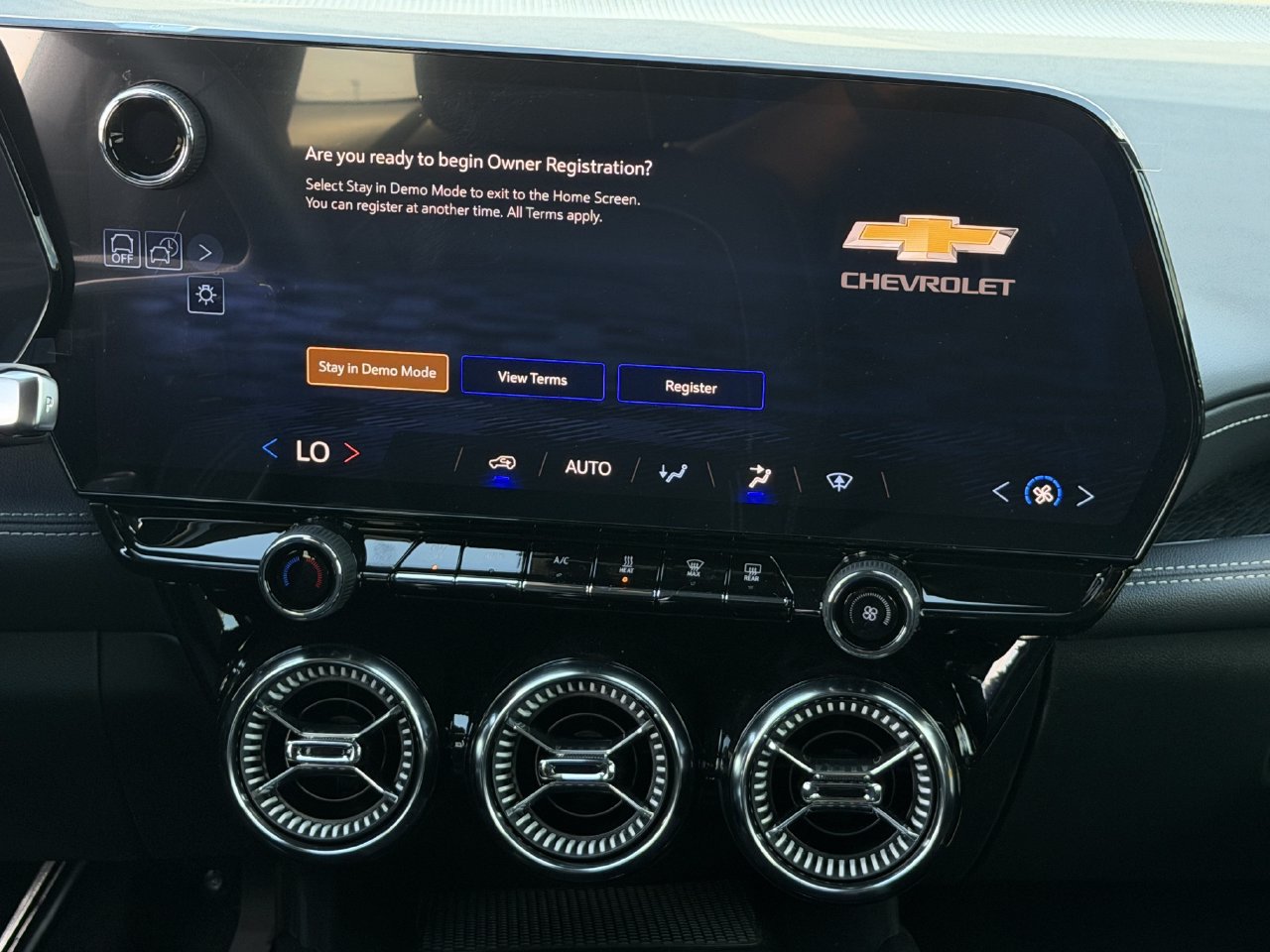 New 2027 Chevrolet Blazer EV LT w/ Midnight/Sport Edition FWD image 15
