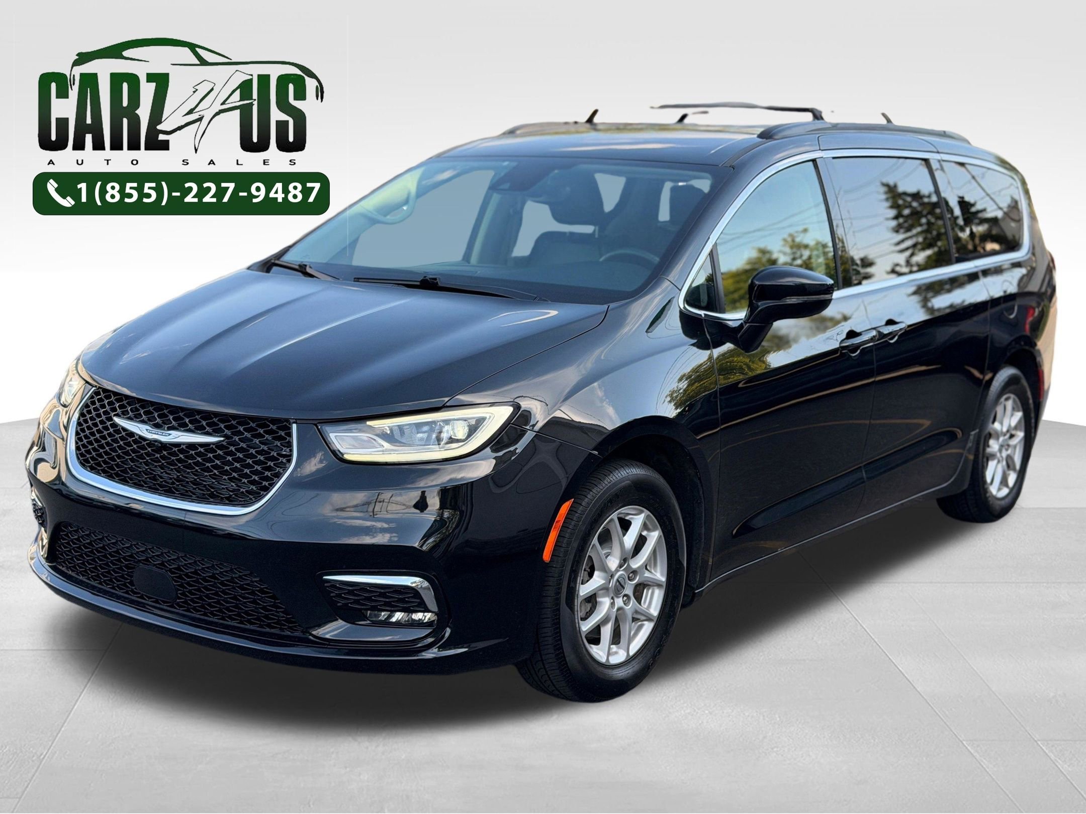 Used 2022 Chrysler Pacifica Touring-L FWD image 1