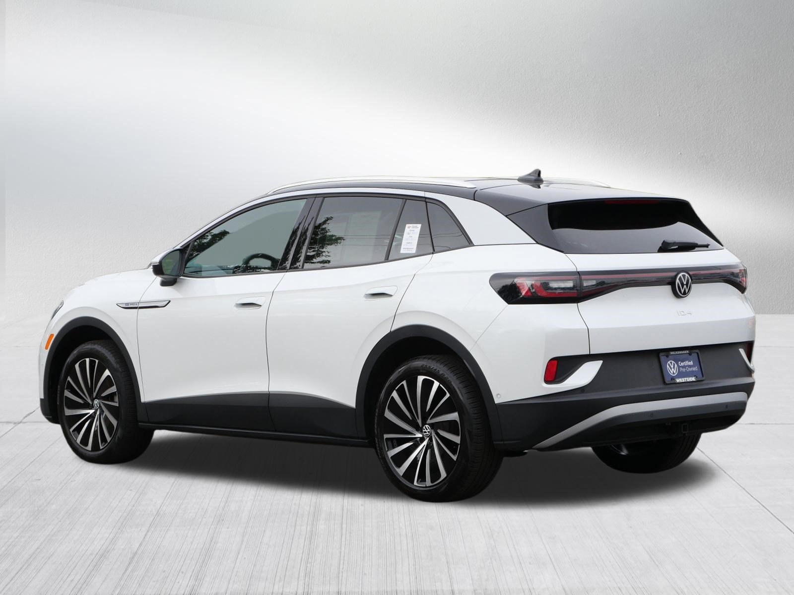 Certified 2023 Volkswagen ID.4 Pro S Plus AWD/4WD image 5